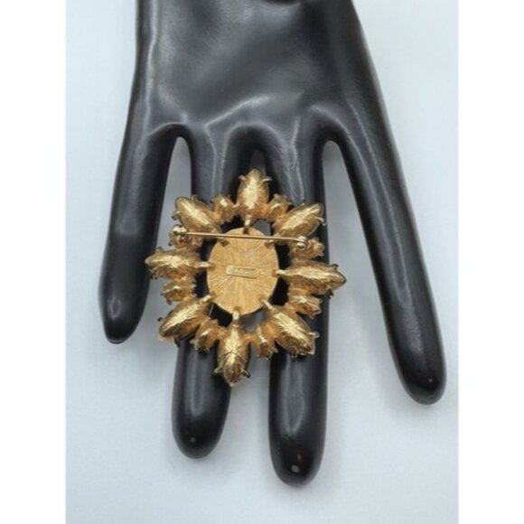 Monet Pin Brooch Star Flower Silver Tone Plastic Faux Pearl Rhinestones 2” - Picture 6 of 8